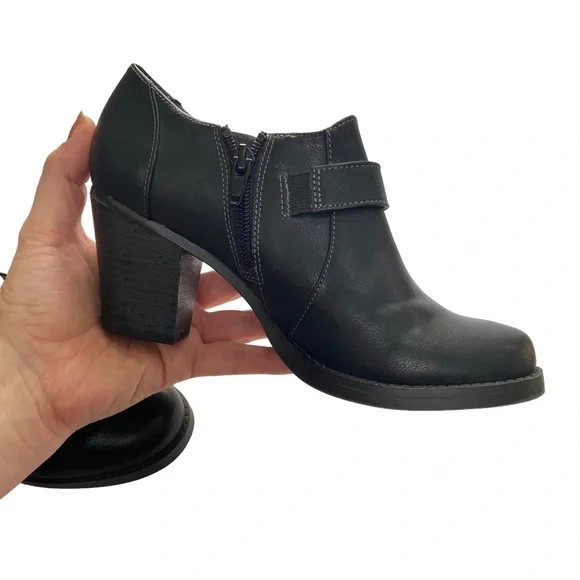 Natural Soul Black Heeled Booties High Heel Ankle boots size 6.5 M  EUC - Picture 10 of 13
